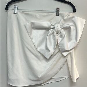 Zara bow skort